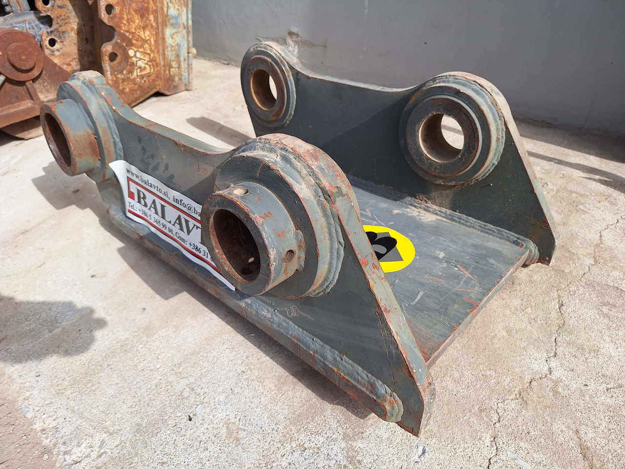 Attachment plate - Quick coupler for Construction machinery: picture 3 Attachment plate - Quick coupler for Construction machinery: picture 3