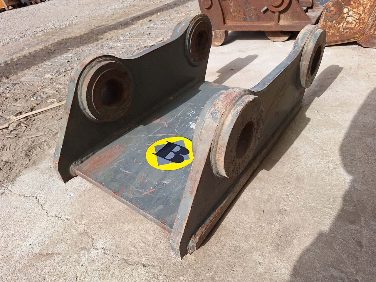 Attachment plate - Quick coupler for Construction machinery: picture 5 Attachment plate - Quick coupler for Construction machinery: picture 5