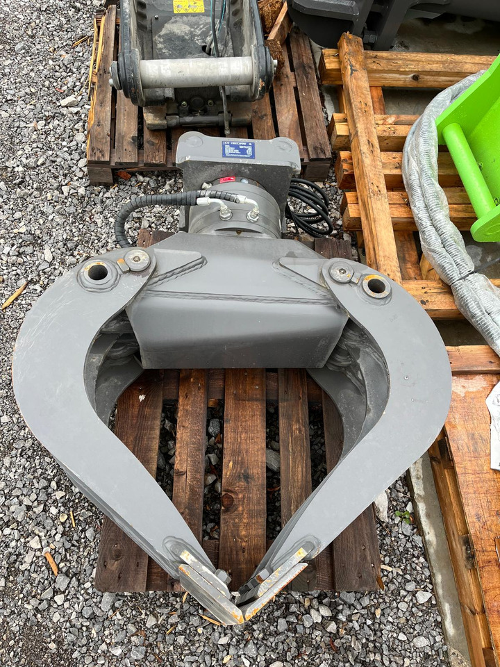 Balavto stone grapple BG08 with rotator - Grapple for Excavator: picture 1 Balavto stone grapple BG08 with rotator - Grapple for Excavator: picture 1