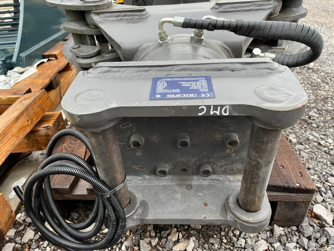 Balavto stone grapple BG08 with rotator - Grapple for Excavator: picture 4 Balavto stone grapple BG08 with rotator - Grapple for Excavator: picture 4