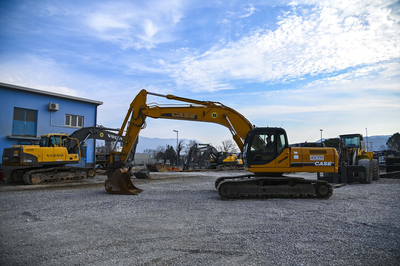 CASE CX240B - Crawler excavator: picture 3 CASE CX240B - Crawler excavator: picture 3