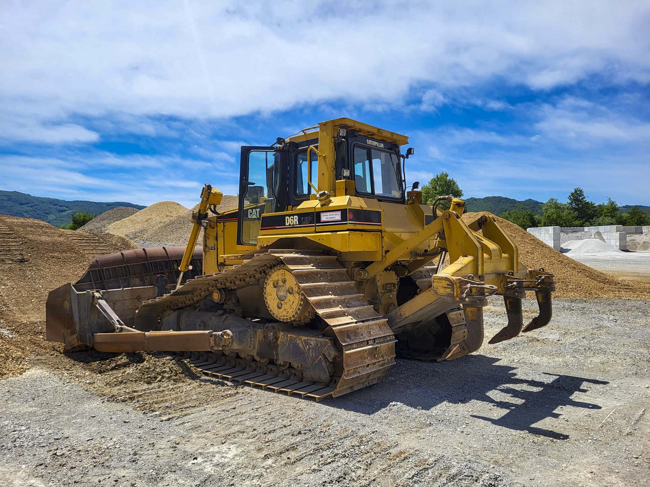 Bulldozer CATERPILLAR D6R: picture 7 Bulldozer CATERPILLAR D6R: picture 7
