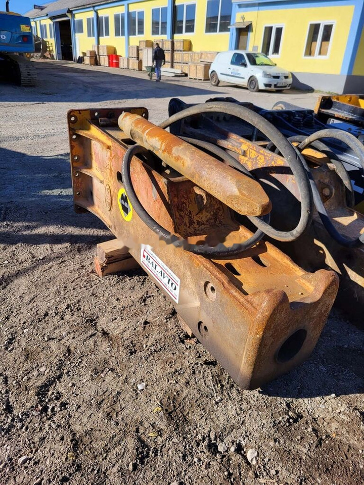 D&A 220V - Hydraulic hammer: picture 2 D&A 220V - Hydraulic hammer: picture 2