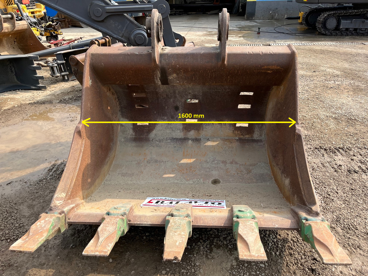 Digging bucket 1600 mm - Excavator bucket: picture 2 Digging bucket 1600 mm - Excavator bucket: picture 2