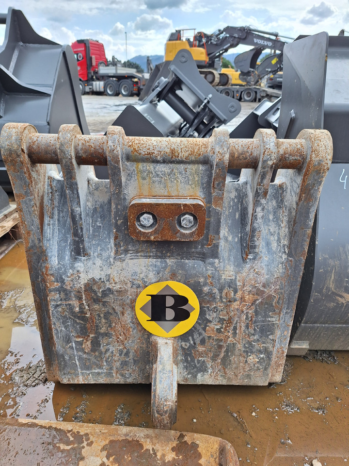 Digging bucket 850 mm - Excavator bucket: picture 3 Digging bucket 850 mm - Excavator bucket: picture 3
