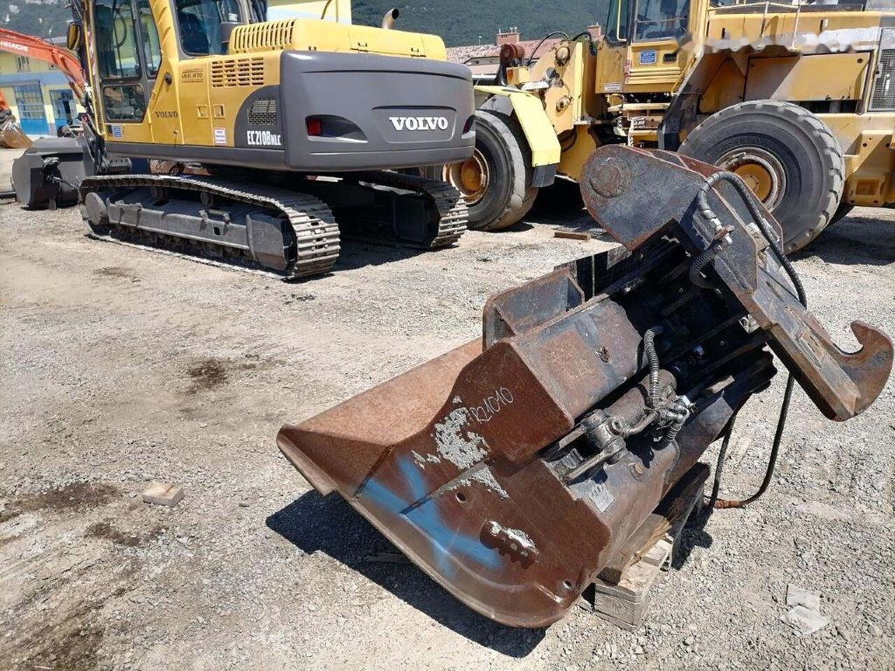 Ditch cleaning bucket 1600 mm S2 - Excavator bucket: picture 2 Ditch cleaning bucket 1600 mm S2 - Excavator bucket: picture 2