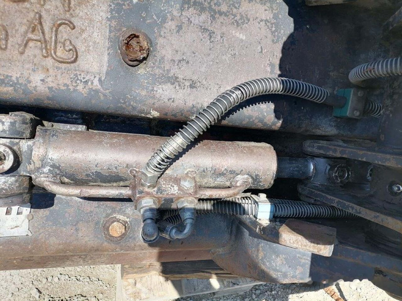 Ditch cleaning bucket 1600 mm S2 - Excavator bucket: picture 5 Ditch cleaning bucket 1600 mm S2 - Excavator bucket: picture 5
