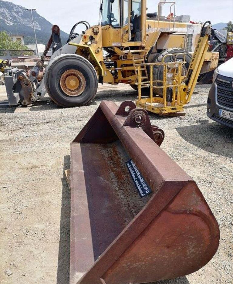 Ditch cleaning bucket 2600 mm S1 - Bucket: picture 2 Ditch cleaning bucket 2600 mm S1 - Bucket: picture 2