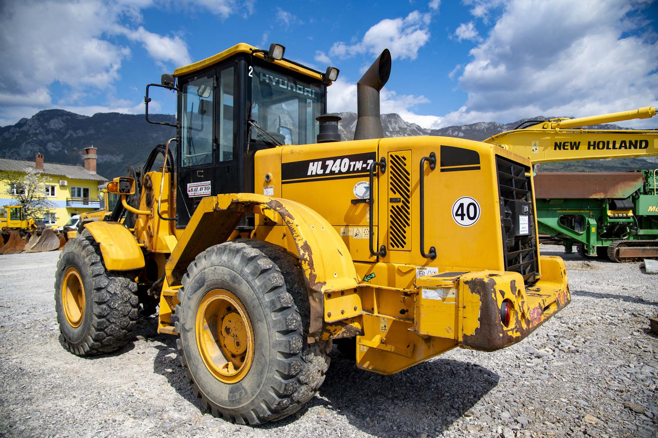 HYUNDAI HL740TM-7 for parts - Wheel loader: picture 4 HYUNDAI HL740TM-7 for parts - Wheel loader: picture 4
