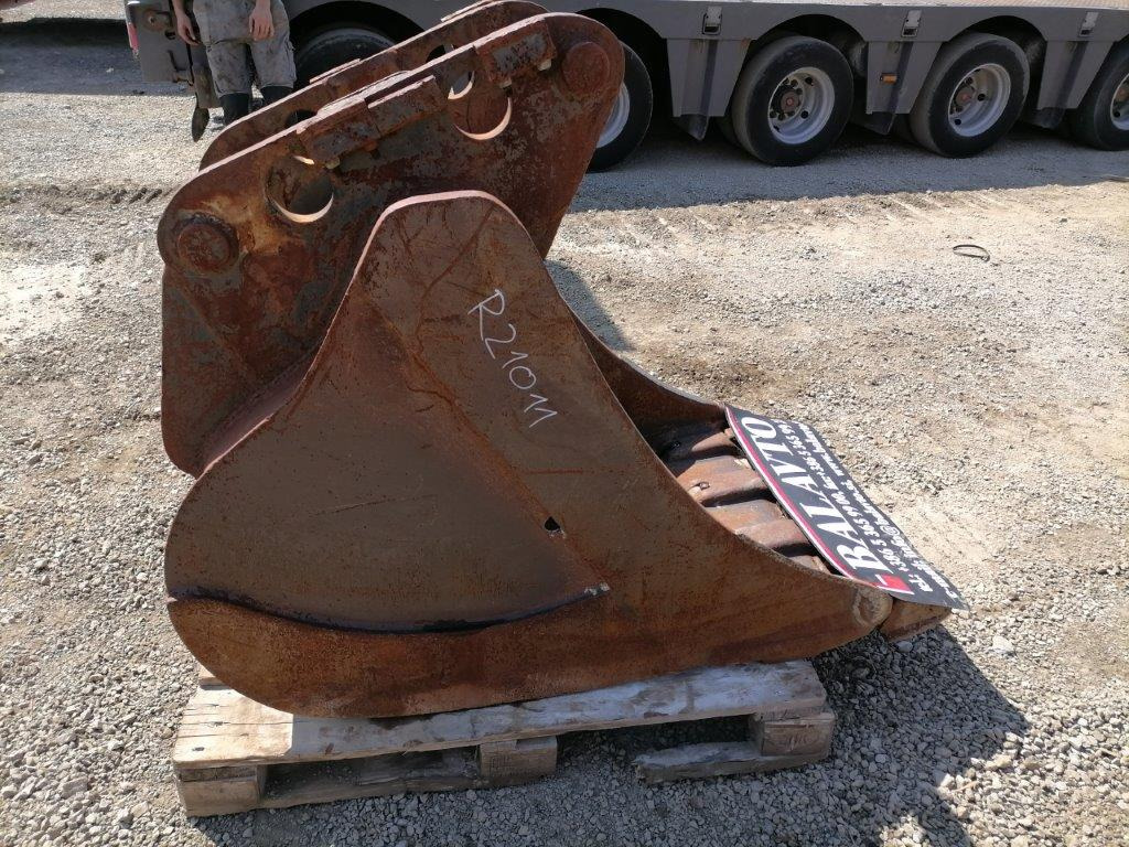 Narrow digging bucket 800 mm - Excavator bucket: picture 5 Narrow digging bucket 800 mm - Excavator bucket: picture 5