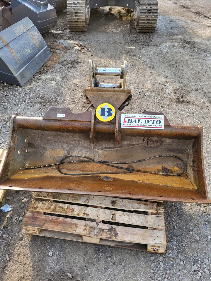 Tilting bucket 1600 mm S60 for 11-18 ton excavators - Excavator bucket for Construction machinery: picture 1 Tilting bucket 1600 mm S60 for 11-18 ton excavators - Excavator bucket for Construction machinery: picture 1