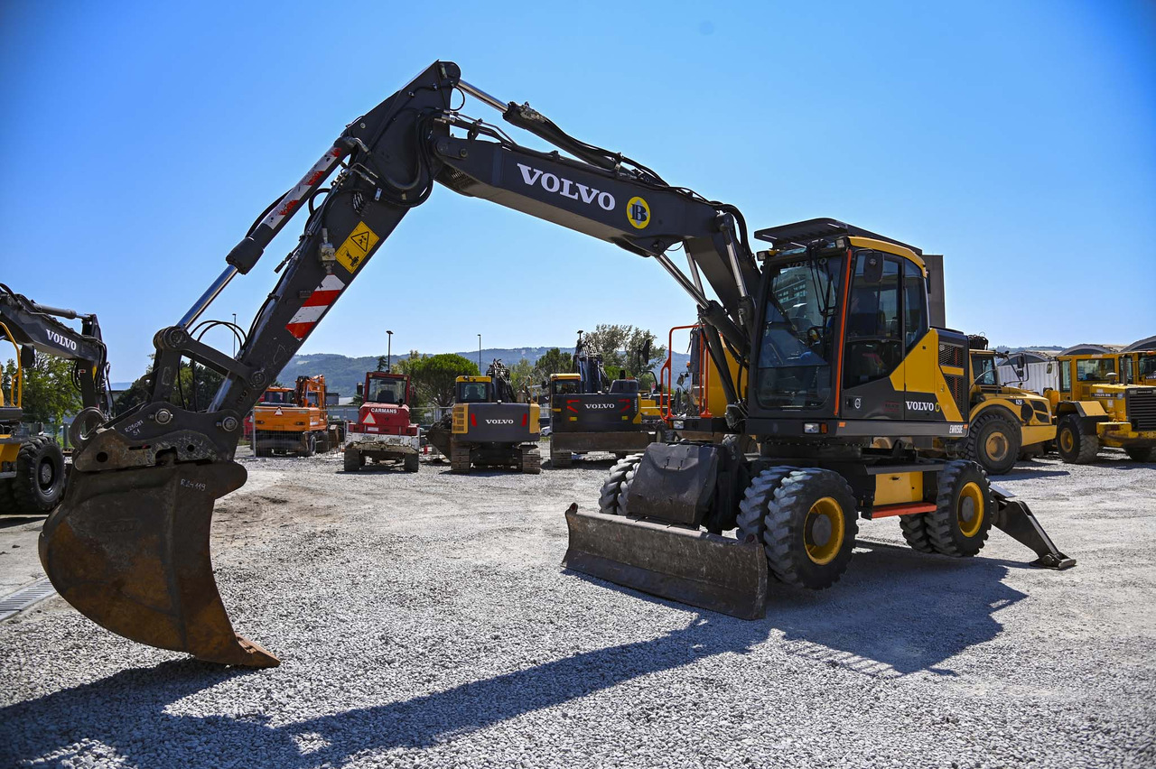 VOLVO EWR150E - Wheel excavator: picture 2 VOLVO EWR150E - Wheel excavator: picture 2