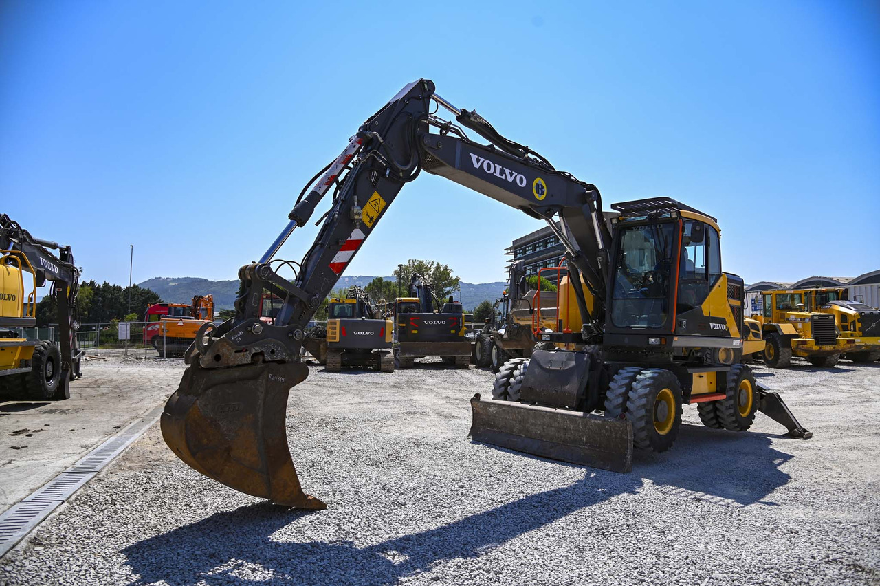 VOLVO EWR150E - Wheel excavator: picture 1 VOLVO EWR150E - Wheel excavator: picture 1