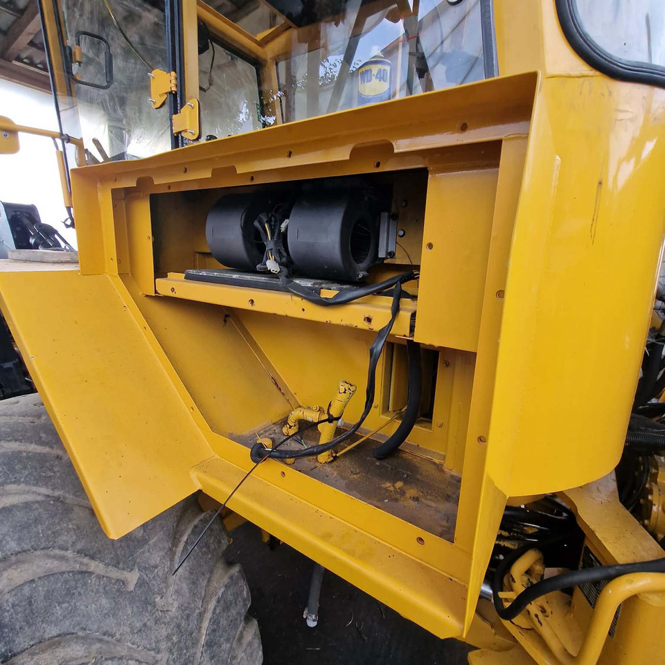 Backhoe loader Volvo BM6300: picture 15
