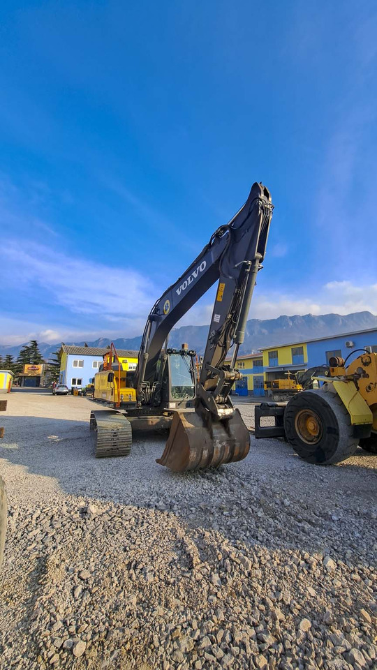 Volvo EC220EL - Crawler excavator: picture 4 Volvo EC220EL - Crawler excavator: picture 4