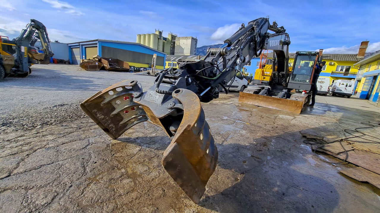 Volvo ECR235EL - Crawler excavator: picture 2 Volvo ECR235EL - Crawler excavator: picture 2