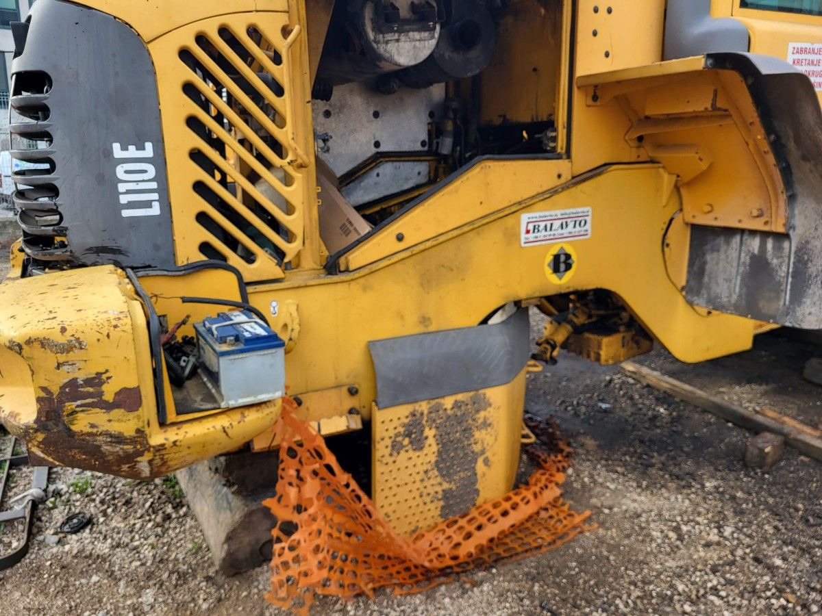 Volvo rear frame - Frame/ Chassis for Loader: picture 3 Volvo rear frame - Frame/ Chassis for Loader: picture 3