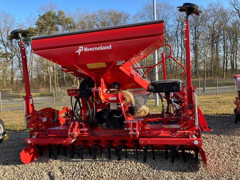 Kverneland Drillkombination E-Drill und S-Serie 3,00m - Combine seed drill: picture 3 Kverneland Drillkombination E-Drill und S-Serie 3,00m - Combine seed drill: picture 3
