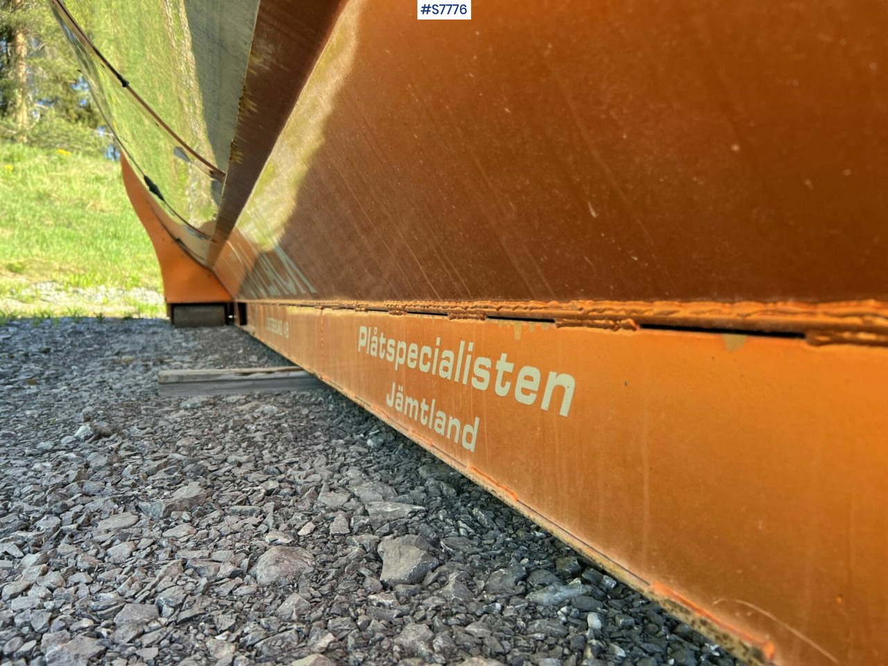 Roll-off container Balticum Frinab LV-13,5 Asphalt flatbed: picture 9