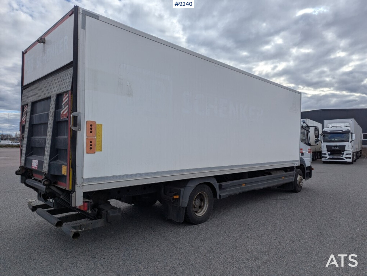 Box Truck Mercedes-Benz Atego with tail lift (SEE VIDEO) - Box truck: picture 4 Box Truck Mercedes-Benz Atego with tail lift (SEE VIDEO) - Box truck: picture 4