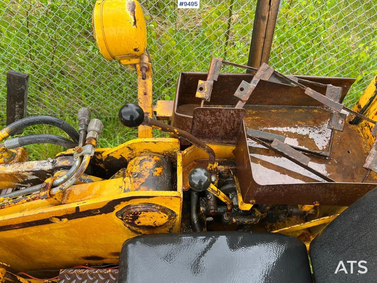 Bulldozer Crawler dozer INTERNATIONAL L125: picture 12