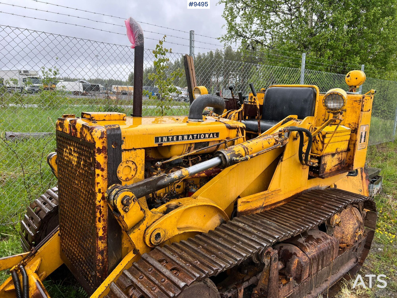 Bulldozer Crawler dozer INTERNATIONAL L125: picture 10