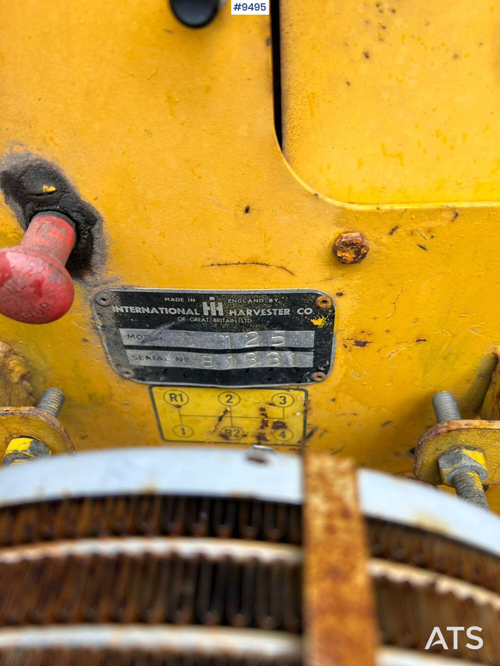 Bulldozer Crawler dozer INTERNATIONAL L125: picture 13