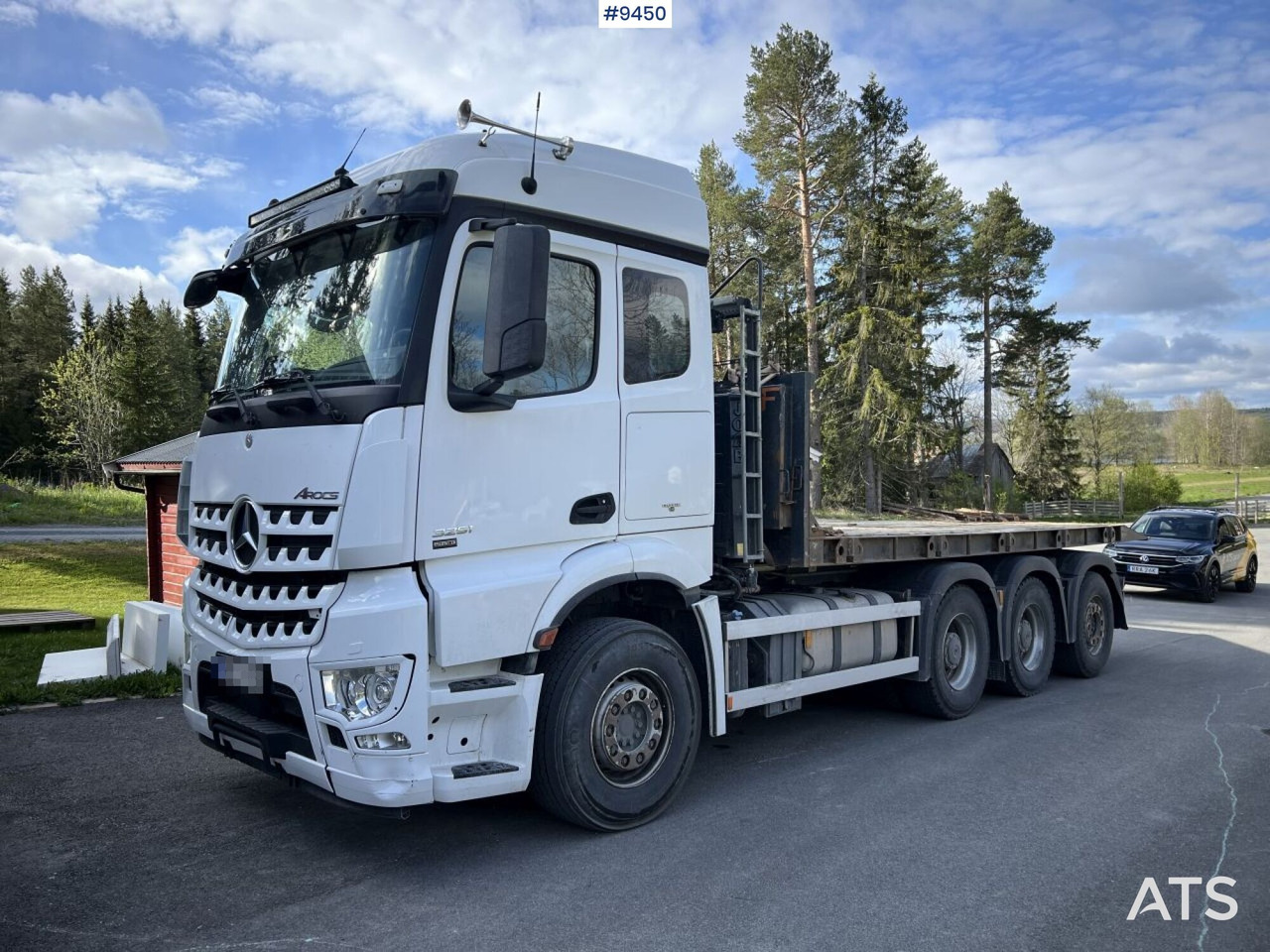 Mercedes Benz Arocs 3251 Tridem Hooklift, flatbed and concrete rotator - Hook lift truck: picture 1 Mercedes Benz Arocs 3251 Tridem Hooklift, flatbed and concrete rotator - Hook lift truck: picture 1