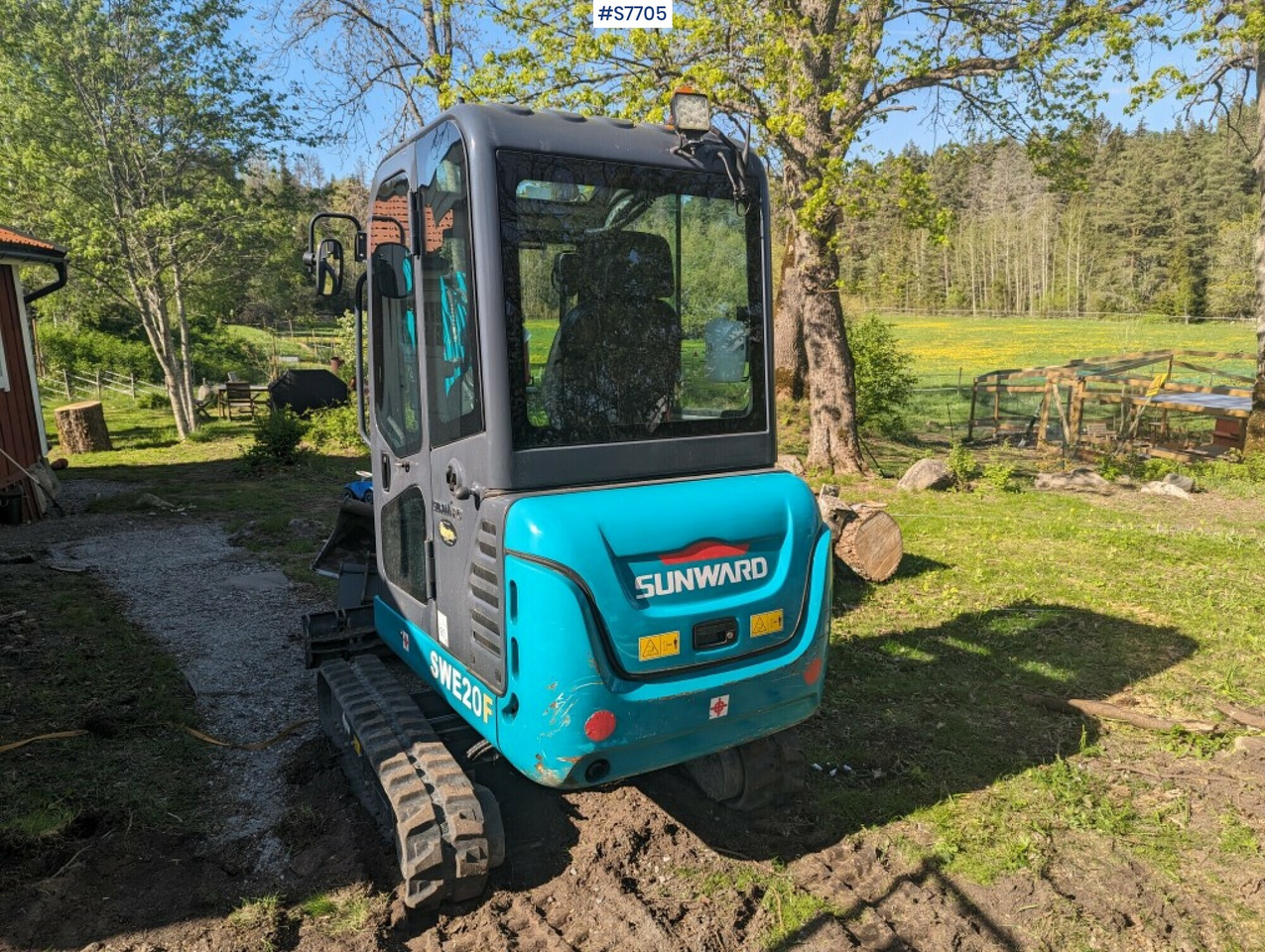 Mini excavator Sunward SWE20F with buckets SEE VIDEO - Excavator: picture 2 Mini excavator Sunward SWE20F with buckets SEE VIDEO - Excavator: picture 2