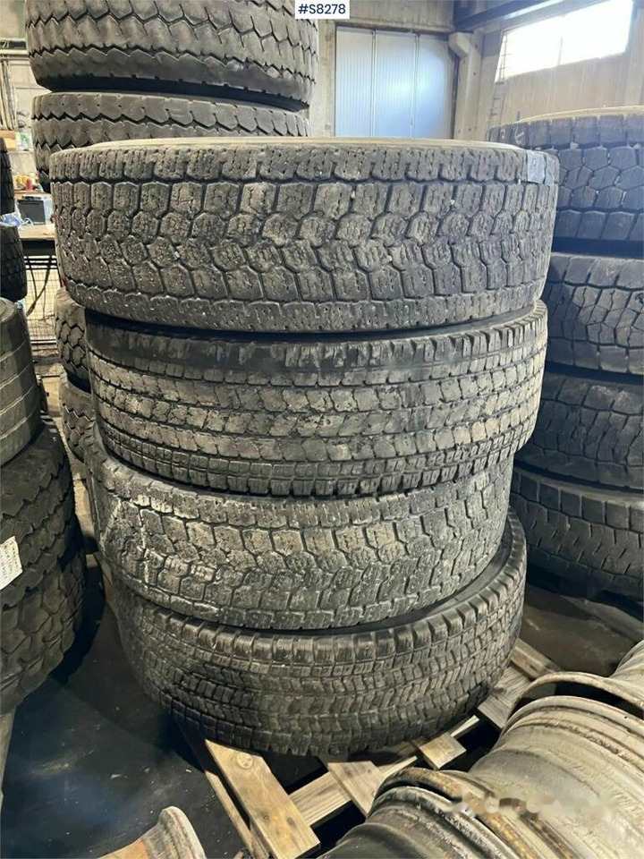 Tire for Truck Nokian 315/80 R 22.5: picture 1