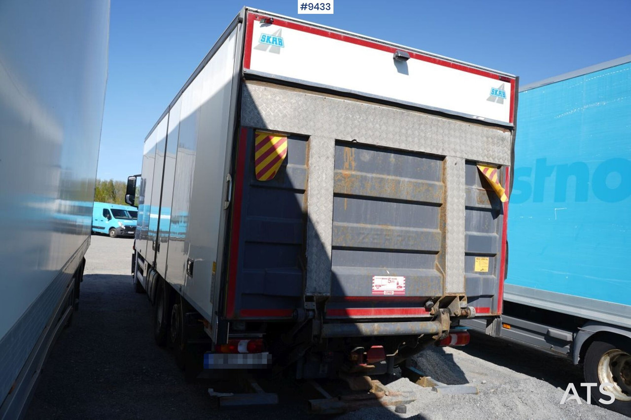Refrigerator truck Refrigerated Box truck Mercedes Antos with tail lift (SEE VIDEO): picture 7