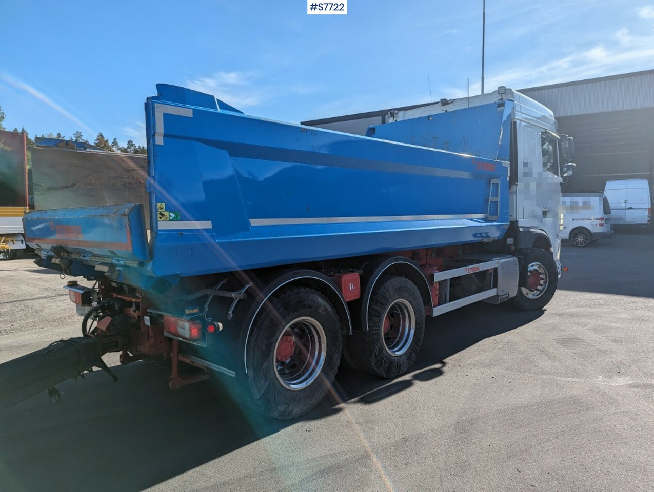 Lease a Tipper Truck DAF FAT XF530Z Tipper Truck DAF FAT XF530Z: picture 10 Lease a Tipper Truck DAF FAT XF530Z Tipper Truck DAF FAT XF530Z: picture 10