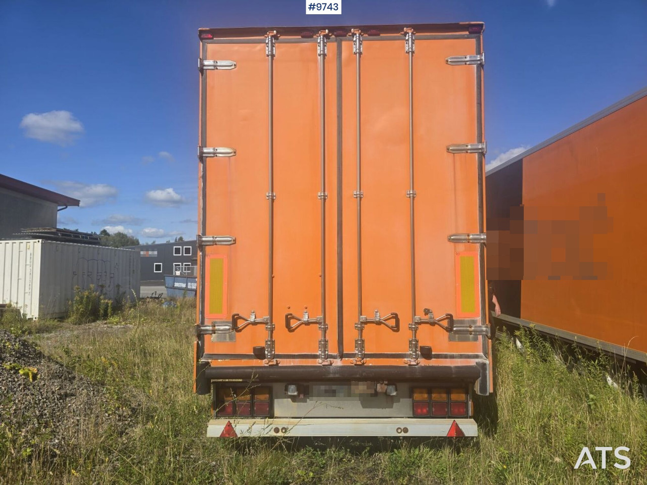 Trailer Ekeri Openable right side - Closed box semi-trailer: picture 5 Trailer Ekeri Openable right side - Closed box semi-trailer: picture 5