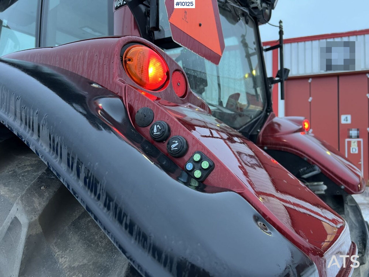 VALTRA T213 Tractor with plowing equipment - Municipal tractor: picture 4 VALTRA T213 Tractor with plowing equipment - Municipal tractor: picture 4