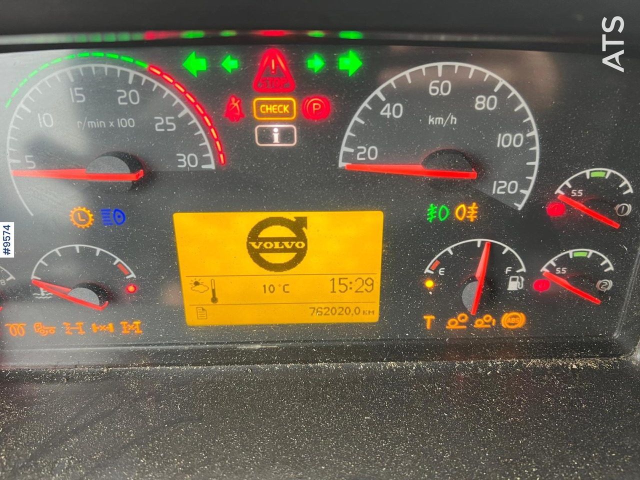 Dropside/ Flatbed truck Volvo FH 520 6X4 Quick lock with flatbed: picture 15 Dropside/ Flatbed truck Volvo FH 520 6X4 Quick lock with flatbed: picture 15