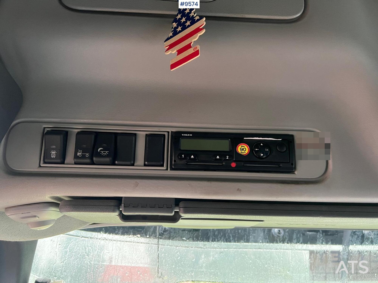 Dropside/ Flatbed truck Volvo FH 520 6X4 Quick lock with flatbed: picture 20 Dropside/ Flatbed truck Volvo FH 520 6X4 Quick lock with flatbed: picture 20