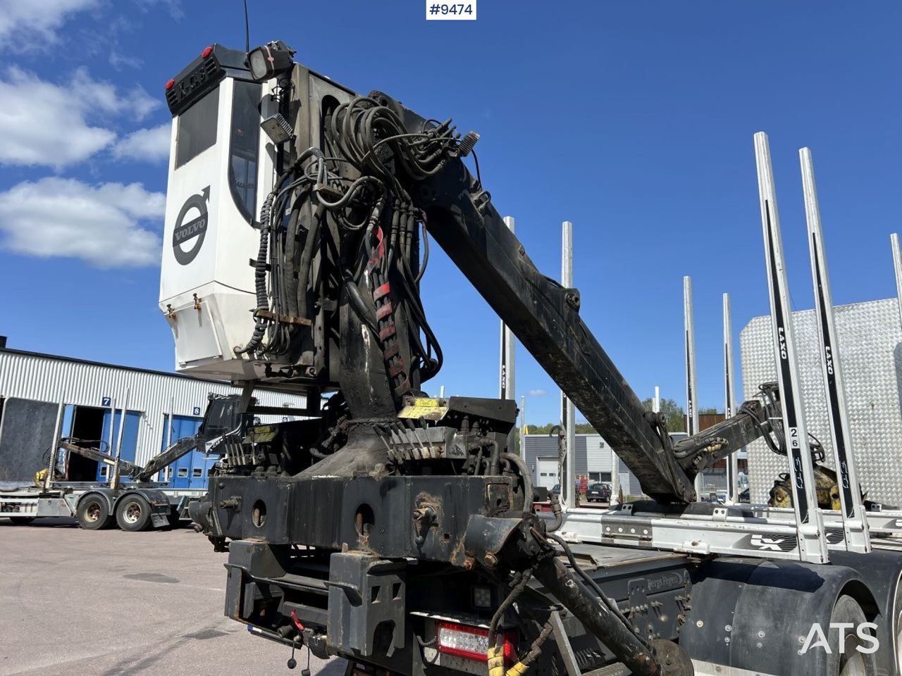 Timber truck Volvo FH13 Logging truck with Loglift 105S crane: picture 6