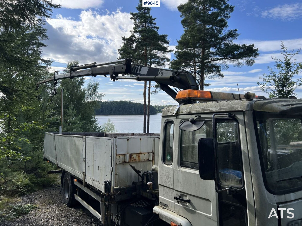 Volvo FL 614 4X2 Crane truck Repair object (VIDEO) - Dropside/ Flatbed truck, Crane truck: picture 2 Volvo FL 614 4X2 Crane truck Repair object (VIDEO) - Dropside/ Flatbed truck, Crane truck: picture 2