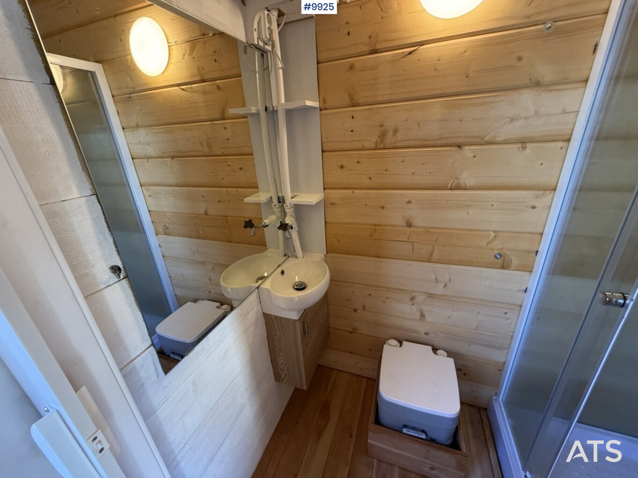 Box truck, Camper Volvo FM9 4X2 Recreational Vehicle (RV): picture 22 Box truck, Camper Volvo FM9 4X2 Recreational Vehicle (RV): picture 22