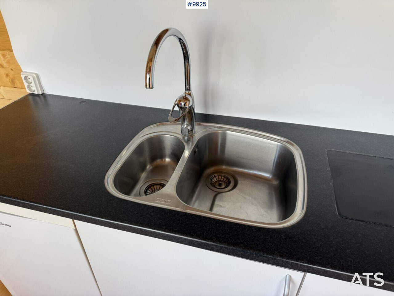 Box truck, Camper Volvo FM9 4X2 Recreational Vehicle (RV): picture 23 Box truck, Camper Volvo FM9 4X2 Recreational Vehicle (RV): picture 23