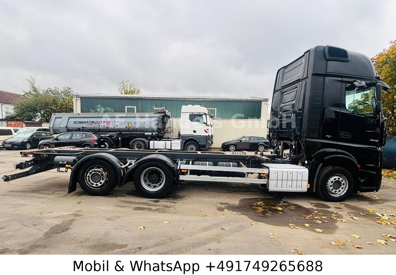 Mercedes-Benz Actros 2542 GigaSpace LL BDF*Retarder/Multi/Lift - Container transporter/ Swap body truck: picture 2 Mercedes-Benz Actros 2542 GigaSpace LL BDF*Retarder/Multi/Lift - Container transporter/ Swap body truck: picture 2