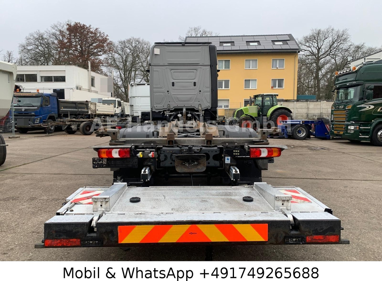 Mercedes-Benz Actros V 2545 GigaSpace BDF *Retarder/Multi/LBW - Container transporter/ Swap body truck: picture 4 Mercedes-Benz Actros V 2545 GigaSpace BDF *Retarder/Multi/LBW - Container transporter/ Swap body truck: picture 4