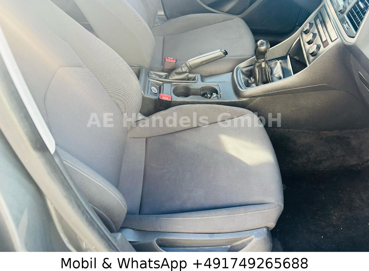 Sedan Seat Leon Reference 1.2 TSI *Klima / Motor-läuft!!!: picture 16 Sedan Seat Leon Reference 1.2 TSI *Klima / Motor-läuft!!!: picture 16