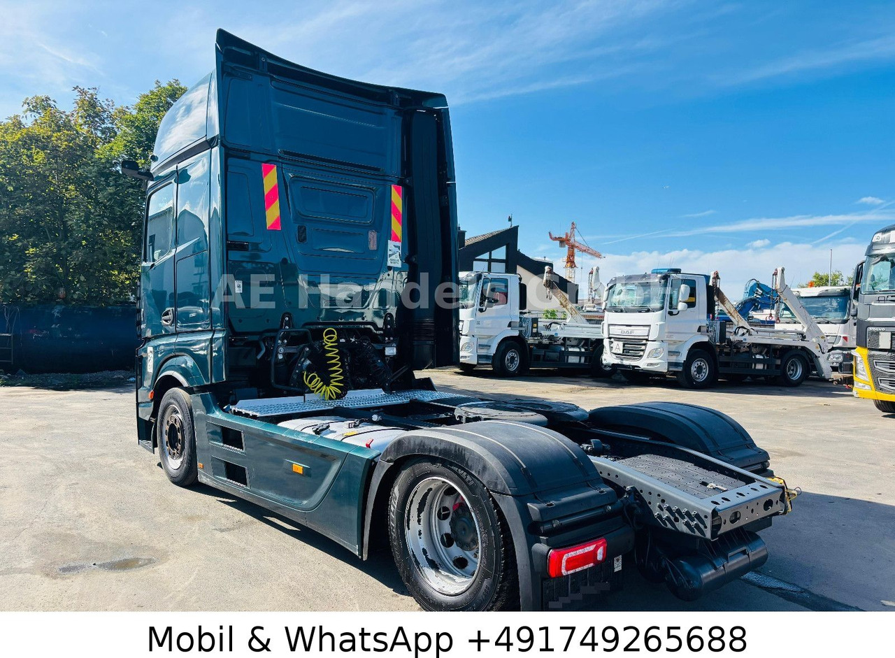 Mercedes-Benz Actros V 1843 L LL LowDeck *Retarder/ACC/2xTank - Tractor unit: picture 5 Mercedes-Benz Actros V 1843 L LL LowDeck *Retarder/ACC/2xTank - Tractor unit: picture 5