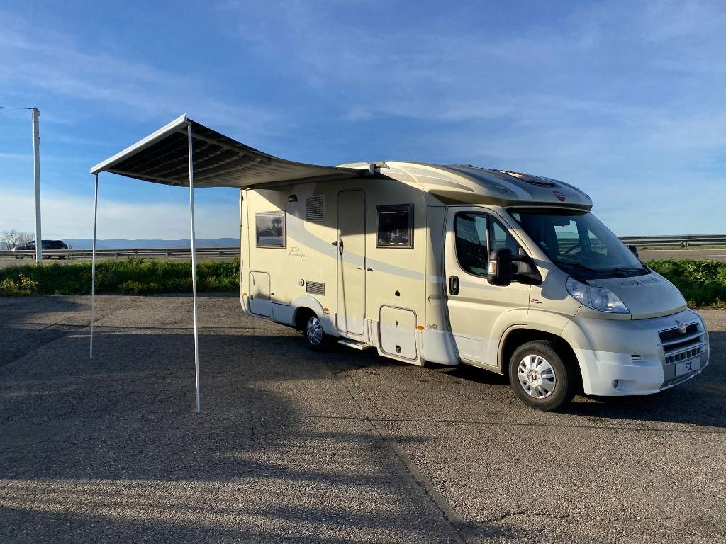 Fiat BURSTNER Privilège T615-DUCATO 130 M/Jet endommagé - Semi-integrated motorhome: picture 4 Fiat BURSTNER Privilège T615-DUCATO 130 M/Jet endommagé - Semi-integrated motorhome: picture 4