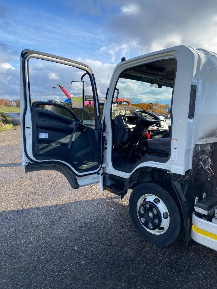 Tow truck Isuzu P75-S2/MONZA 1er Main Carte grise Française: picture 44 Tow truck Isuzu P75-S2/MONZA 1er Main Carte grise Française: picture 44