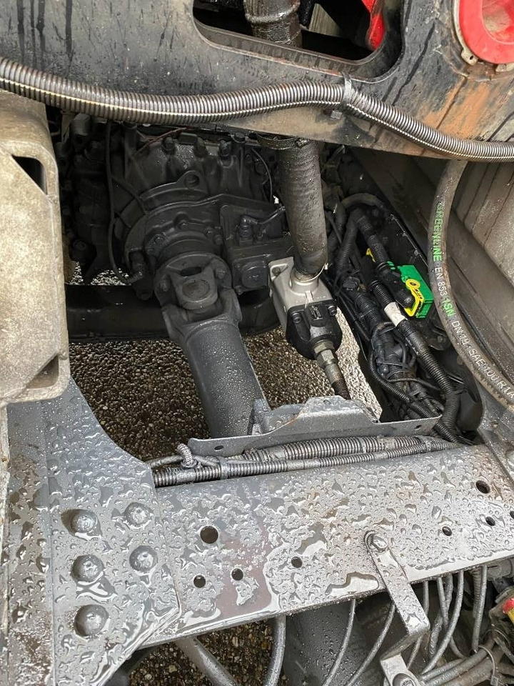 Tow truck Iveco S WAY480 /FIAULT PF60 +GRUE HMF endommagée: picture 39
