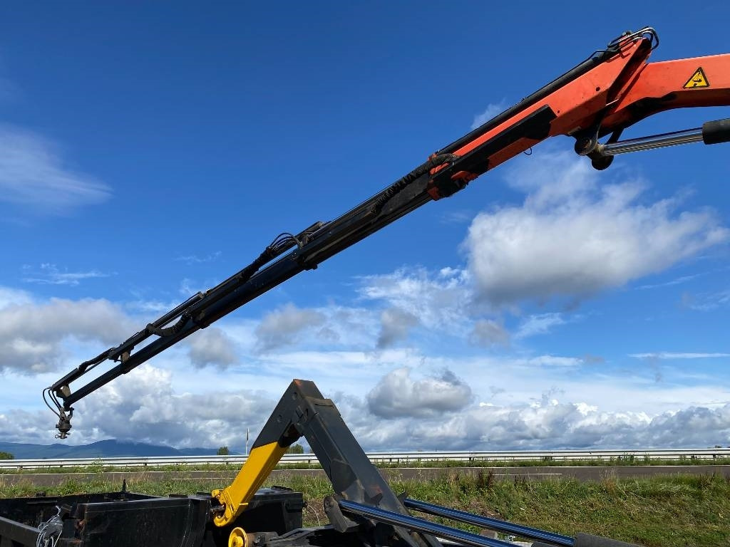 Hook lift truck Iveco TRAKKER 410/EEV -PALFINGER PK13001-T18 endommagé: picture 25