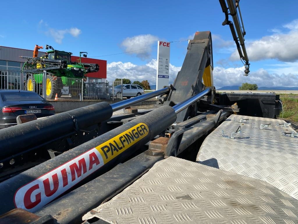 Hook lift truck Iveco TRAKKER 410/EEV -PALFINGER PK13001-T18 endommagé: picture 34
