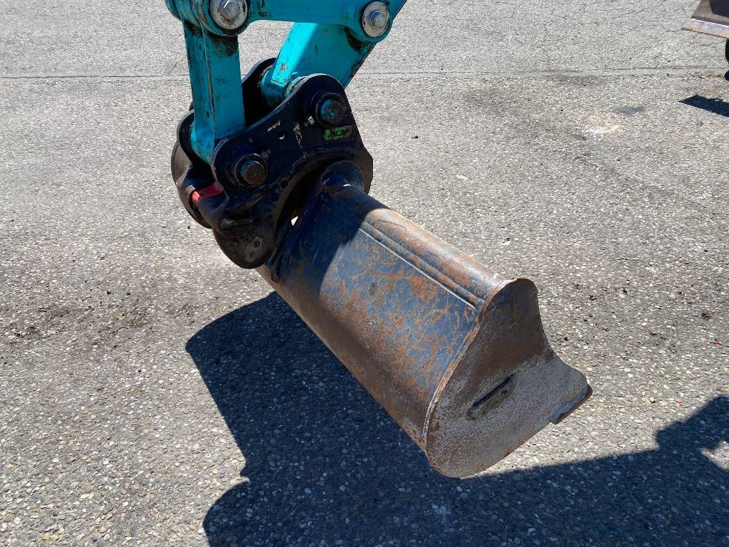 Mini excavator Kobelco SK28SR-6E 1er Main Origine Française endommagée: picture 17 Mini excavator Kobelco SK28SR-6E 1er Main Origine Française endommagée: picture 17